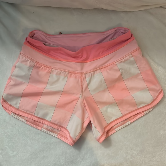 Lululemon, size 4 - Picture 2 of 2